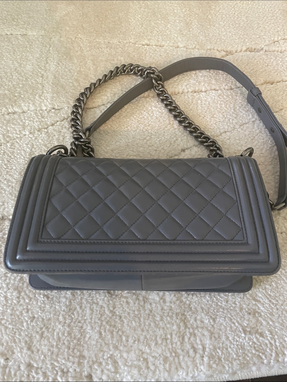 Gray quilted bag distressed crossbody and shoulder silver hardware - Picture 3 of 12